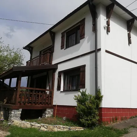 Vikendica I Vajat Vrbica Holiday home *