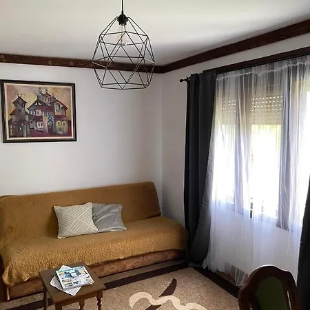 Vikendica I Vajat Vrbica 別荘 Kalesija