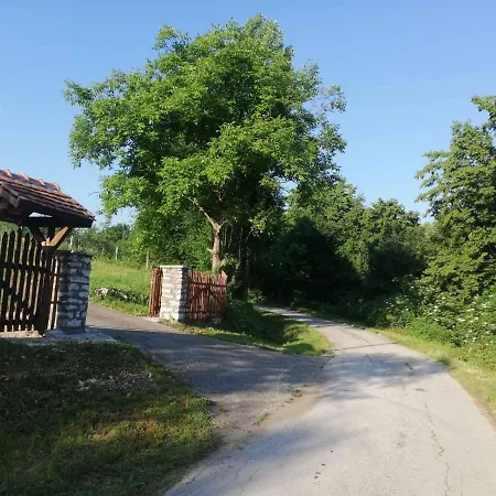 Feriehus Vikendica I Vajat Vrbica *